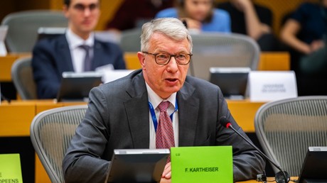 L’eurodéputé Fernand Kartheiser appelle l’UE à renoncer à sa politique visant à isoler la Russie et à reprendre les contacts avec Moscou