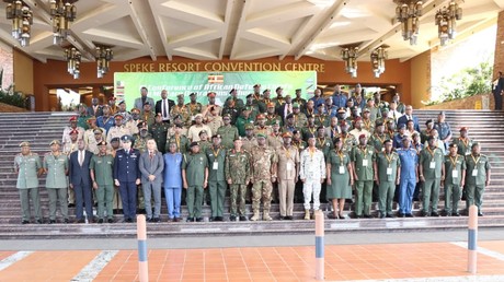 Drones, IA et cybersécurité : l’Ouganda accueille la première conférence sur les opérations militaires autres que la guerre