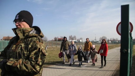 L’exode se poursuit : l’Ukraine enregistre 223 000 sorties de plus en six mois