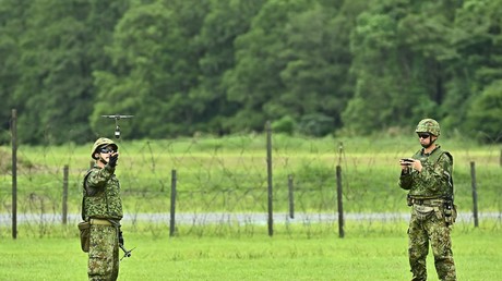 Paris promet des drones à Madagascar alors que ses propres armées en manquent