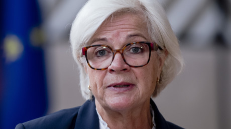 Crise budgétaire en France : la ministre des Armées brandit la menace d’un «engagement majeur» et pointe la Russie