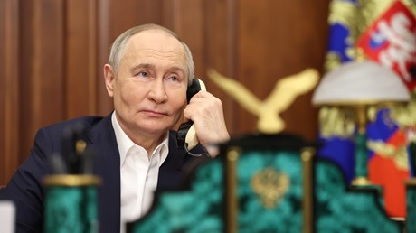 Trump et Poutine s'accordent sur des livraisons de diesel russe