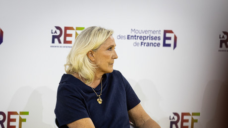 Marine Le Pen veut réduire de 11 milliards d’euros la contribution française à l’UE