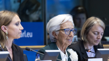 Dette française : Lagarde affirme que «la solution se trouve d’abord en France»
