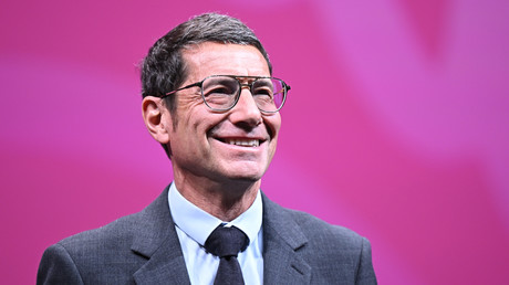 Présidentielle en France : un nouveau sondage fait la part belle à Lisnard face à Retailleau