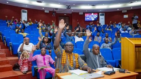Burkina Faso : adoption d’une loi interdisant la privatisation des entreprises publiques «à caractère stratégique»