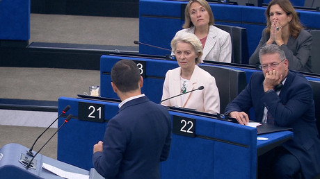70 milliards de plus pour Kiev : un eurodéputé slovaque interpelle von der Leyen à Strasbourg