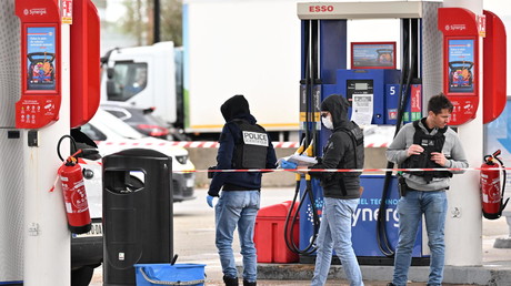 «C’est clairement un crime terroriste» : le ministre de l’Intérieur réagit à la fusillade près de Paris