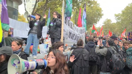 Manifestations du 24 octobre : 800 000 manifestants selon la CGT, la fin de plusieurs parcours sous tension