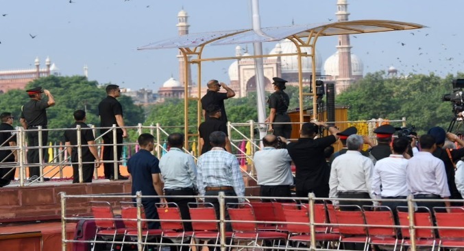 बंद कमरों से मंच तक, कैसे लिखे जाते हैं प्रधानमंत्री के भाषण? इनसाइड स्टोरी