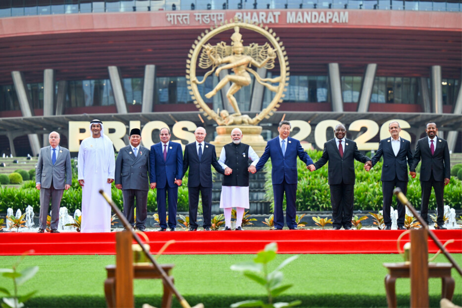 हैंडशेक, मुस्कुराहट और गर्मजोशी... BRICS की 10 तस्वीरों में दिखी बदलती जियोपॉलिटिक्स