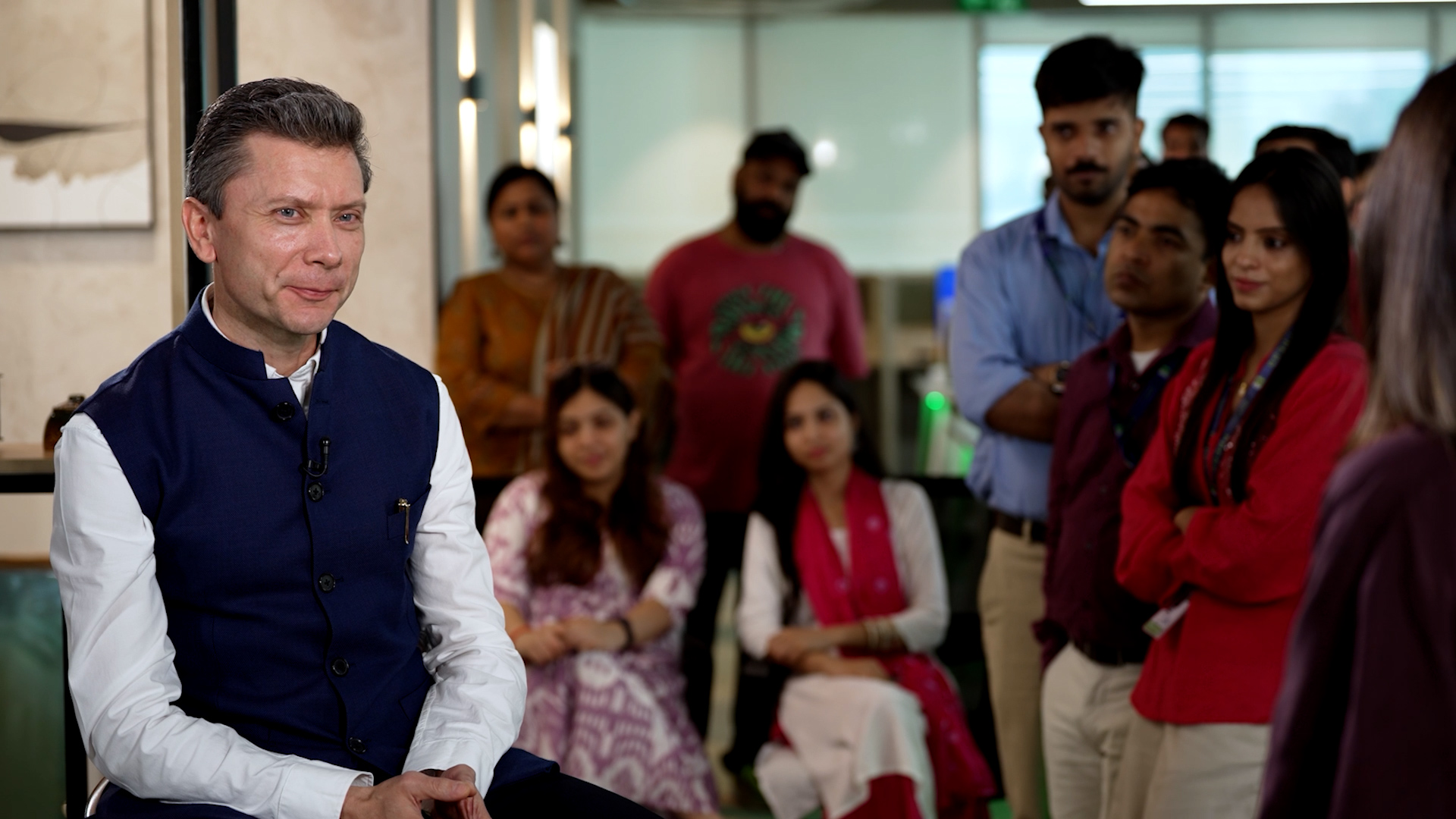 रूसी राजनयिक रोमन बाबुश्किन, मॉस्को में पीएम मोदी की लोकप्रियता के सवाल पर