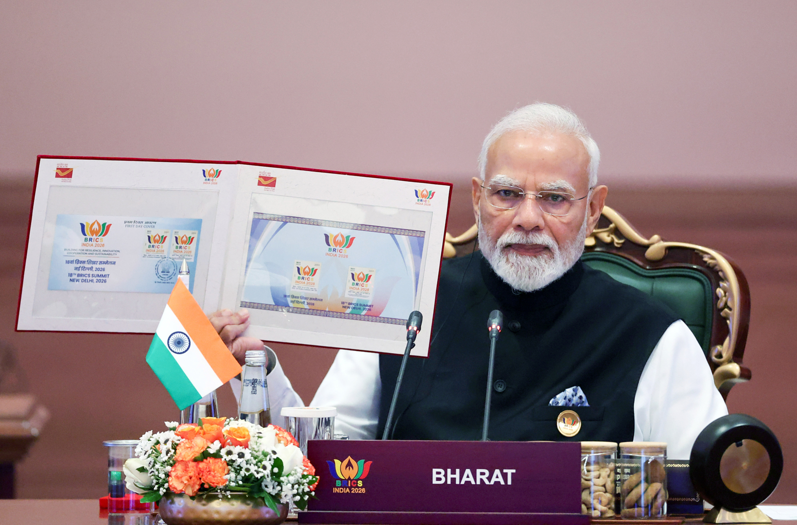 हैंडशेक, मुस्कुराहट और गर्मजोशी... BRICS की 10 तस्वीरों में दिखी बदलती जियोपॉलिटिक्स