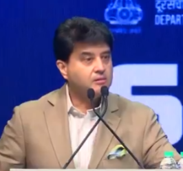 ज्योतिरादित्य सिंधिया, केंद्रीय संचार मंत्री