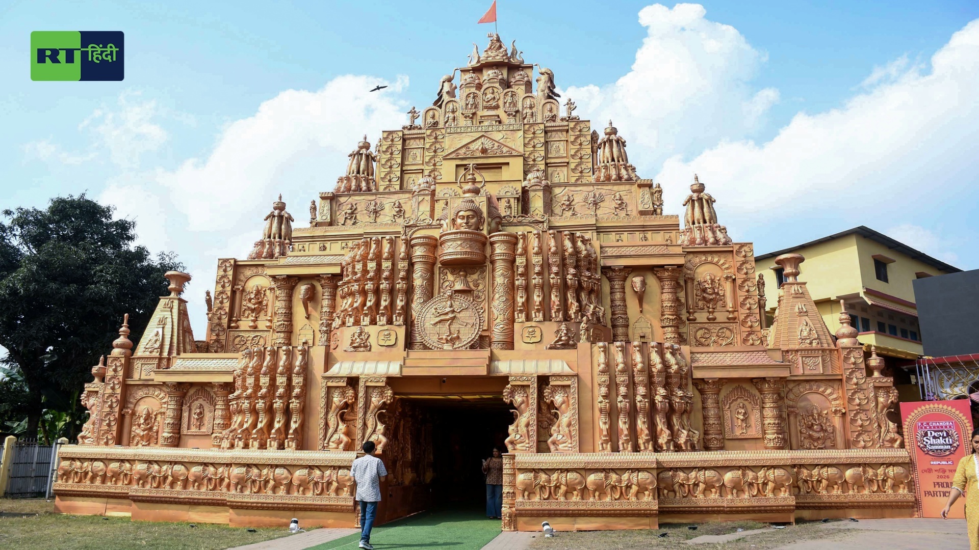 बौद्ध आर्किटेक्चर,हवा महल से लेकर राम मंदिर तक ... इन दुर्गा पूजा के पंडालों से नहीं हटेगी नजर