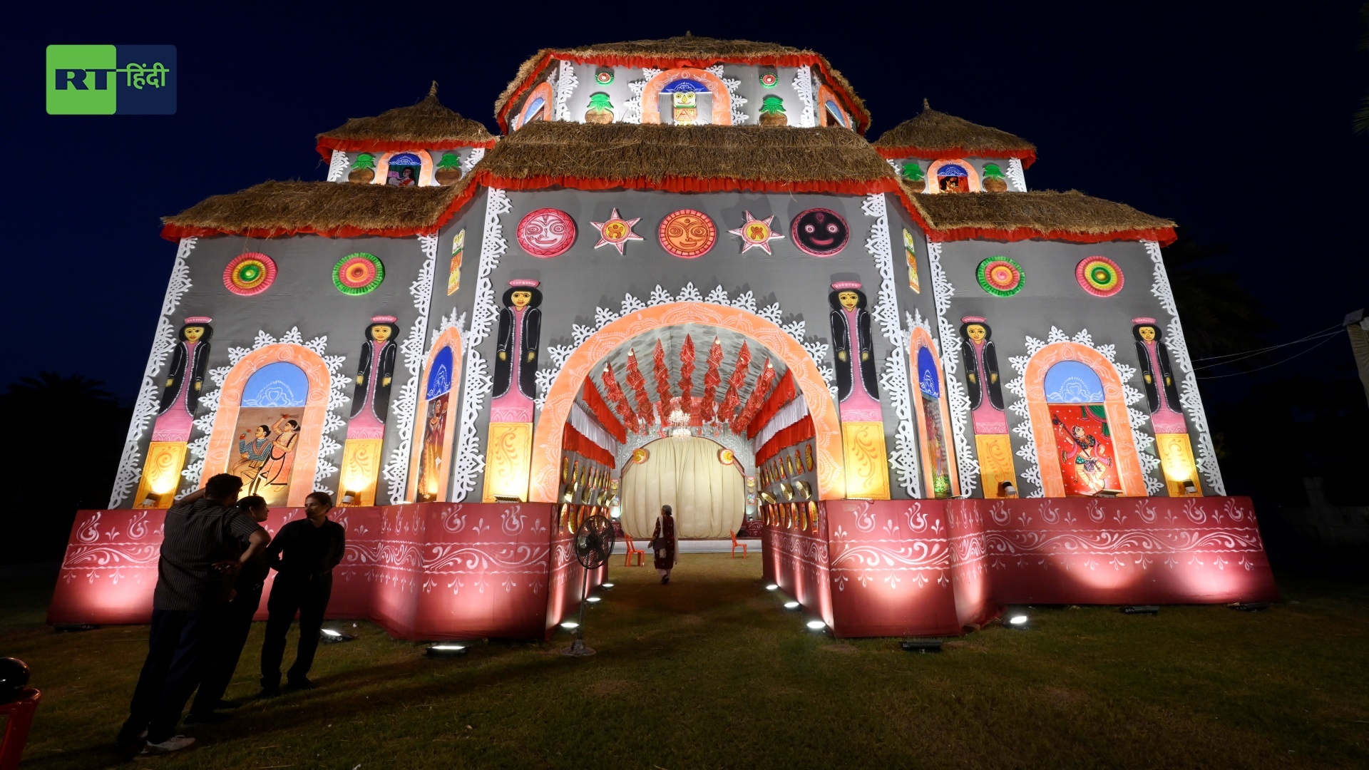 बौद्ध आर्किटेक्चर,हवा महल से लेकर राम मंदिर तक ... इन दुर्गा पूजा के पंडालों से नहीं हटेगी नजर