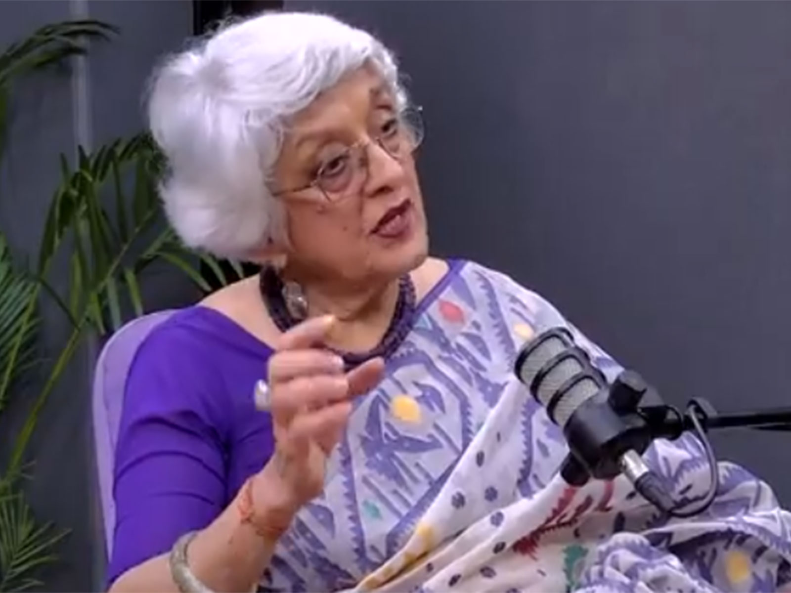 वीणा सीकरी