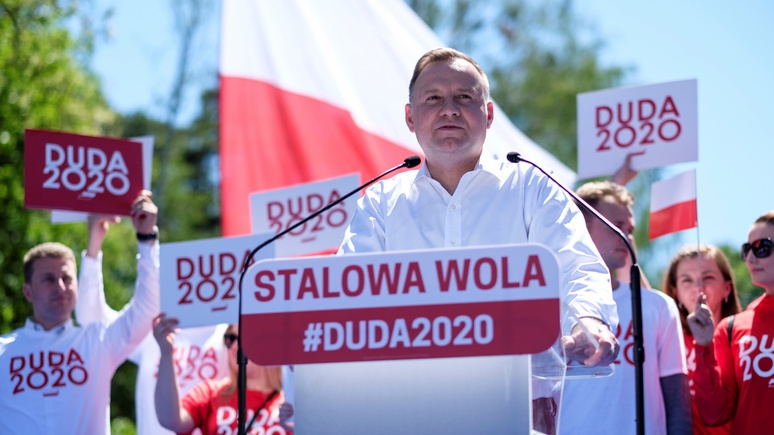  Le Figaro: президент Польши сравнил «идеологию ЛГБТ» с «нео-большевизмом»