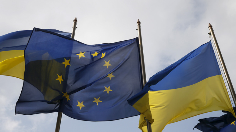 СТРАНА: Зеленский потребовал для Украины полноправного членства в ЕС