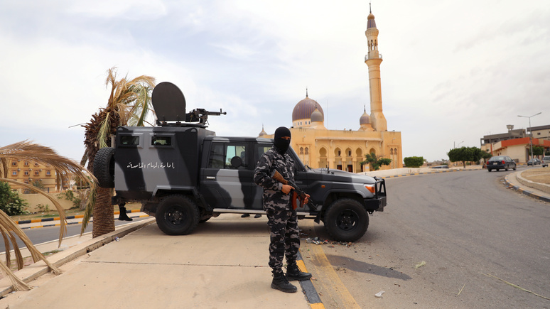 Le Monde: Париж, Рим и Берлин призвали прекратить иностранное вмешательство в Ливии