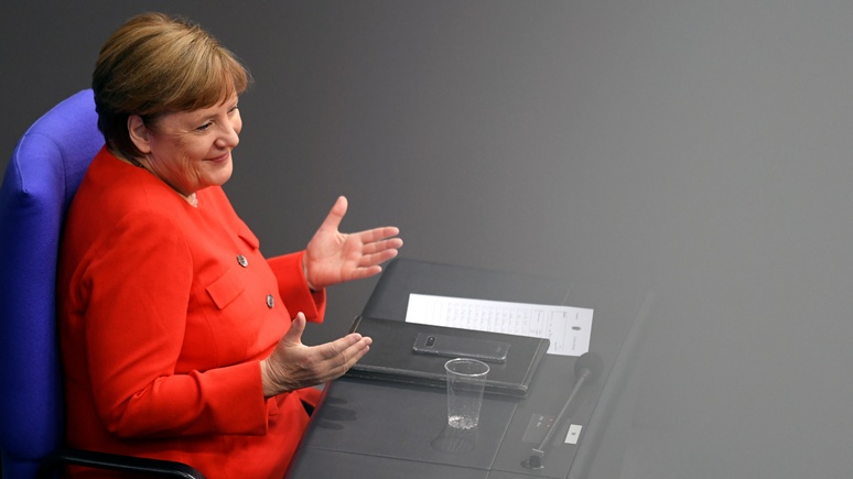 Немецкий посол в Австрии: у Меркель хватит сил не стать «хромой уткой» во главе Совета ЕС