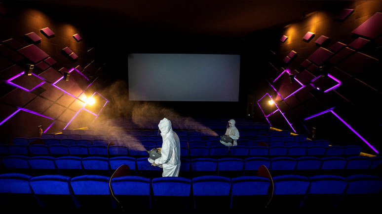 Guardian: эпидемия COVID-19 обрекает кинотеатры на исчезновение