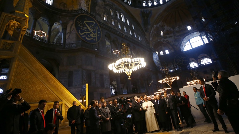 Daily Sabah: у Святой Софии в Стамбуле забрали статус музея