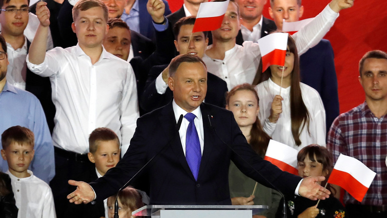 Handelsblatt: победа Дуды — разочарование для всех, кто надеялся на возвращение либерализма в Польше 