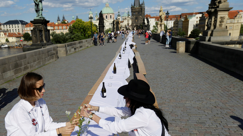 SRF: туристическая Прага опустела из-за пандемии, но стала «красивее и романтичнее»
