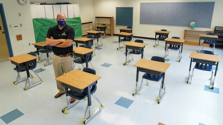 Politico: открытие школ после карантина — ключ для Трампа к победе на выборах