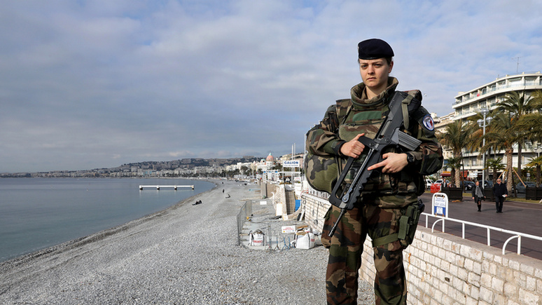 Le Figaro: к 2022 году французская армия планирует увеличить число женщин-генералов