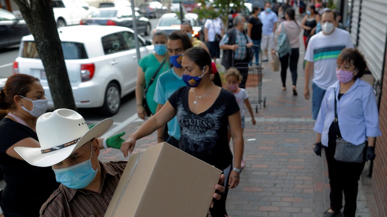 Обозреватель CNN: из-за Трампа к американцам в мире относятся, как к прокажённым