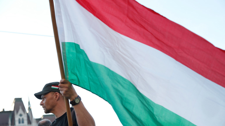 112: посол Венгрии рассказал о вреде венгерскому меньшинству от украинских реформ