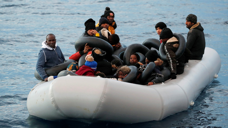 Daily Telegraph: «примите меры» — Лондон собирается возвращать незаконных мигрантов во Францию