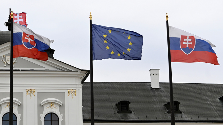 Le Figaro: Словакия выдворила трёх российских дипломатов в связи с «тяжким преступлением»