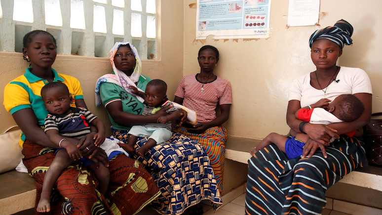 «Беби-бум» и рост смертности среди матерей и новорожденных — Telegraph о последствиях пандемии для развивающихся стран
