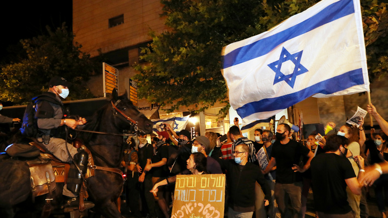 Der Spiegel: на улицах Израиля тысячи людей протестуют против Нетаньяху