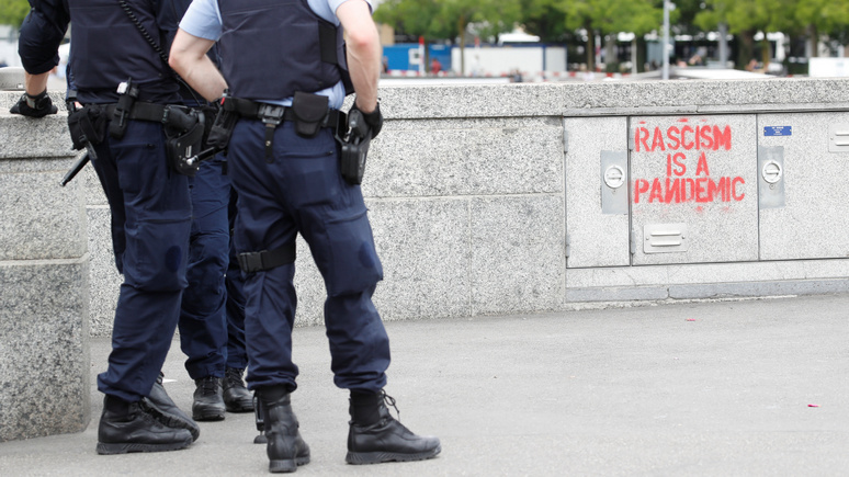 Valeurs actuelles: бездействие полиции вынудило жителей швейцарского городка устроить самосуд над мигрантами-преступниками