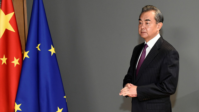 Times: пресмыкаясь перед Китаем, Европа демонстрирует свою слабость