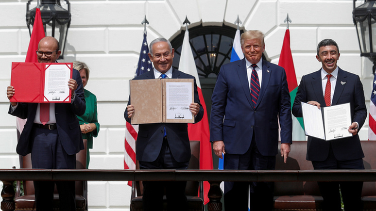 Le Monde: «новый Ближний Восток» — Израиль подписал соглашения с ОАЭ и Бахрейном в обход Палестины