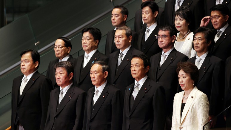 NHK: новое правительство Японии продолжит искать возможности заключить мирный договор с Россией