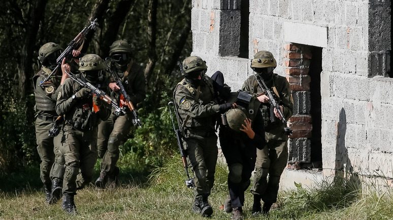 УП: Зеленский подписал закон о разведке, который приблизит Украину к НАТО