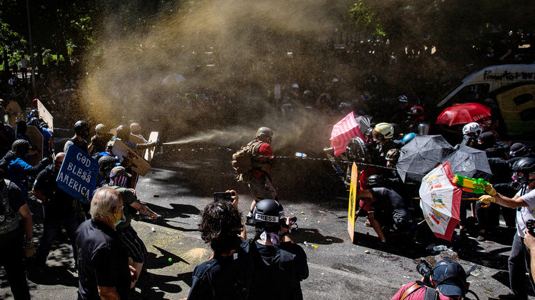 Daily Mail: радикальные протесты в США ввергают «самую важную демократию мира» в анархию