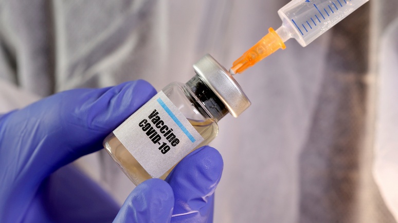 Британские учёные: из-за быстрого исчезновения антител от COVID-19 вакцину придётся ставить два раза в год