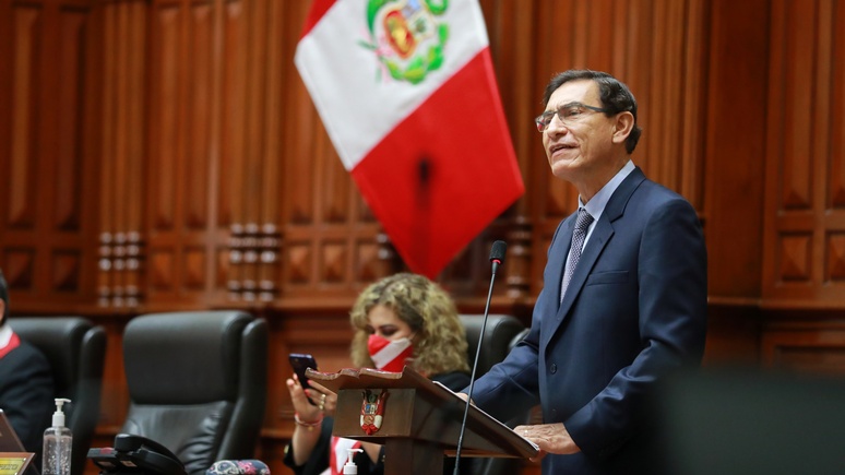 Infobae: конгресс Перу объявил импичмент президенту за «моральную несостоятельность»