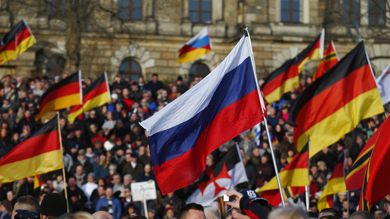Немецкий дипломат: в отношении России для Германии важны и санкции, и диалог