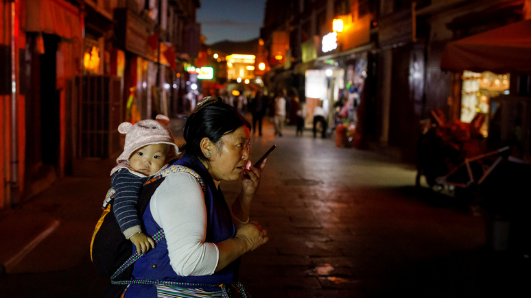 SCMP: китайские семьи отказываются заводить второго ребёнка из-за высоких цен на жильё