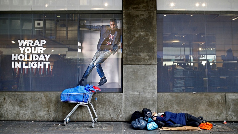 Times: в Рождество лондонских бездомных ждут номера в отелях и трёхразовое питание 