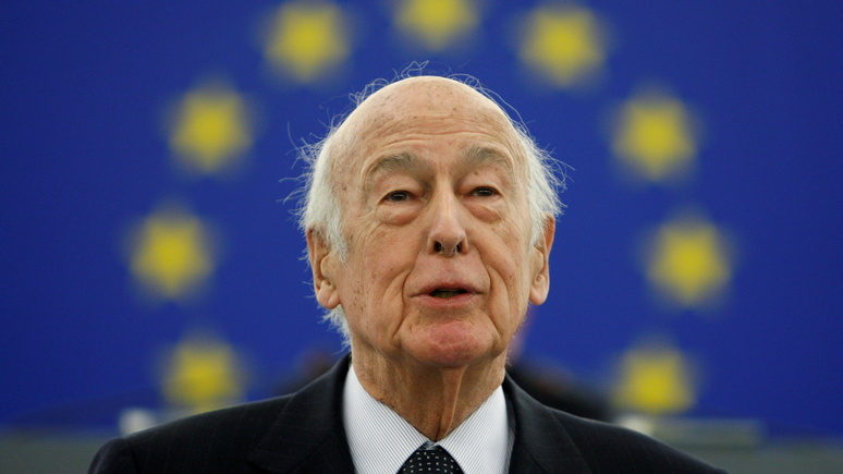 Le Figaro: модернизатор и сторонник Евросоюза — во Франции вспоминают экс-президента Жискара д’Эстена, умершего от COVID-19