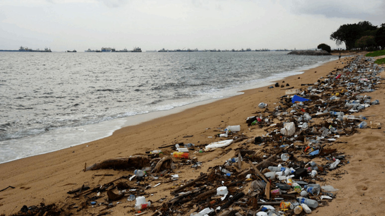 Guardian: никакого прогресса — ведущие мировые бренды вновь вышли в лидеры главных пластиковых мусорщиков планеты